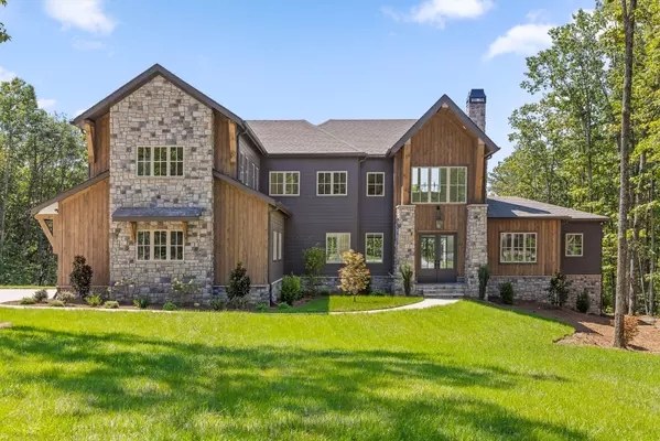 8386 Bear Paw TRL, Signal Mountain, TN 37377