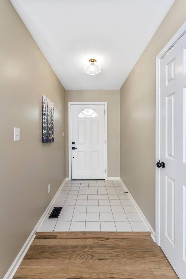 Soddy Daisy, TN 37379,13324 Emerald Creek CIR