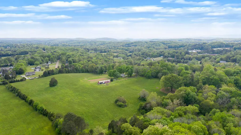 7631 Mahan Gap RD, Ooltewah, TN 37363