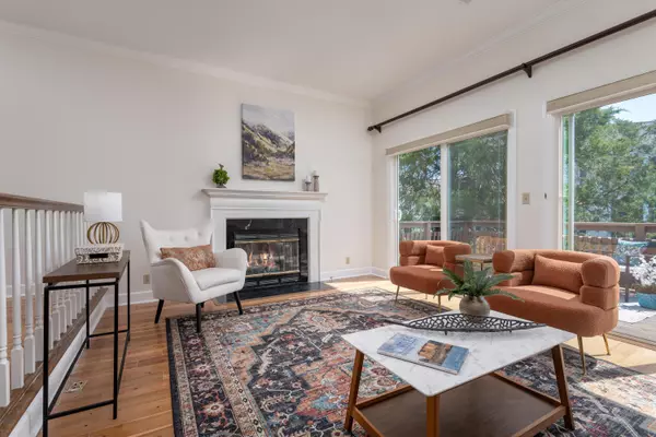 Chattanooga, TN 37405,1298 Heritage Landing DR