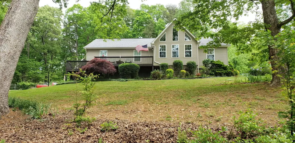 11008 Lovell RD, Soddy Daisy, TN 37379