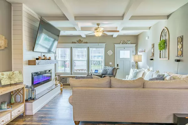 25 Windham LN Ringgold, GA 30736