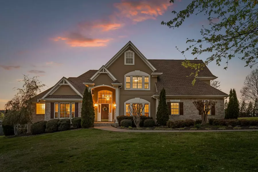 9801 Leslie Sandidge DR, Ooltewah, TN 37363