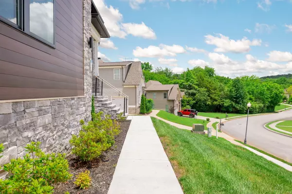 Apison, TN 37302,3354 Hawks Creek DR