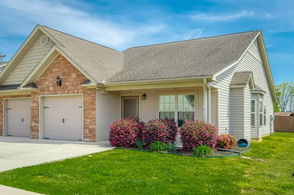 11 Sunset Cove DR, Rossville, GA 30741
