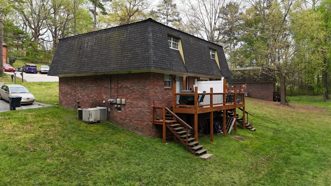 21 Frawley RD, Chattanooga, TN 37412