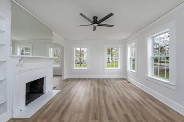 Lafayette, GA 30728,502 Main ST