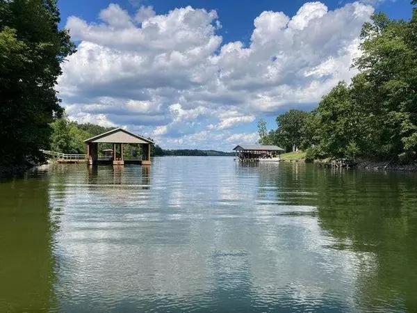 Spring City, TN 37381,436 Oak Hills DR