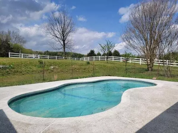 Evensville, TN 37332,4635 Old Dixie Highway Off HWY