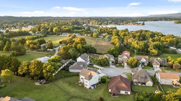 Ooltewah, TN 37363,8032 Hodges WAY