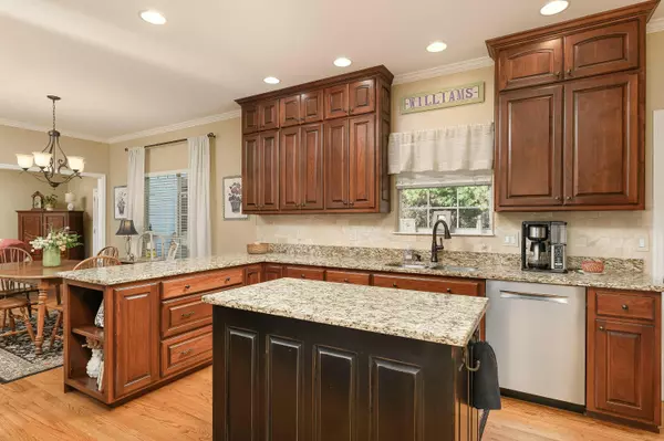 Soddy Daisy, TN 37379,2124 College Park LN