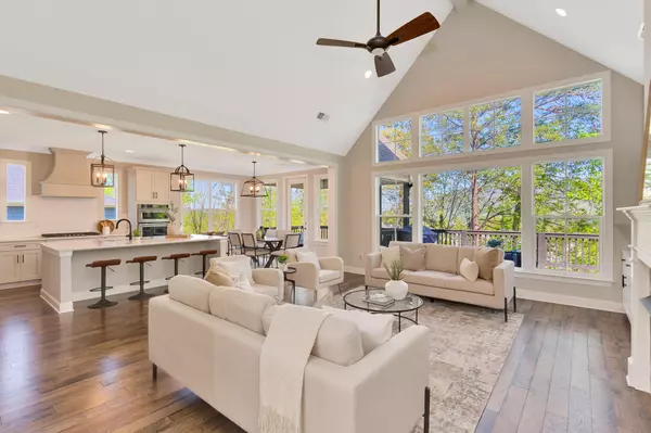 Chattanooga, TN 37419,1169 Le Conte CIR