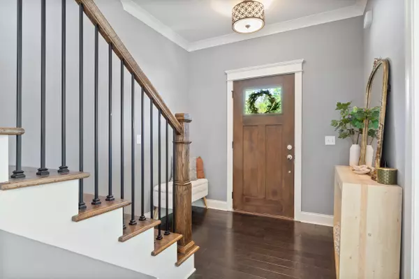 Chattanooga, TN 37421,2317 Lake Mist DR