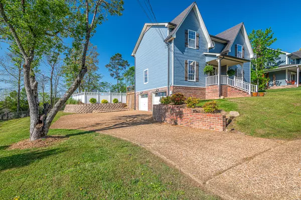 Ooltewah, TN 37363,9218 Cobblestone Hill DR