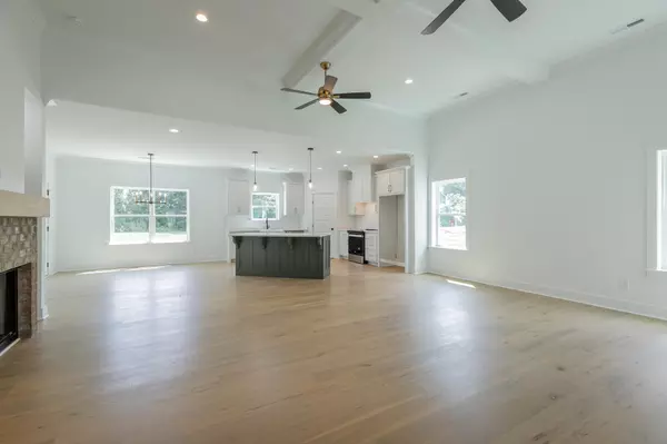 Ooltewah, TN 37363,9532 Valley TRL