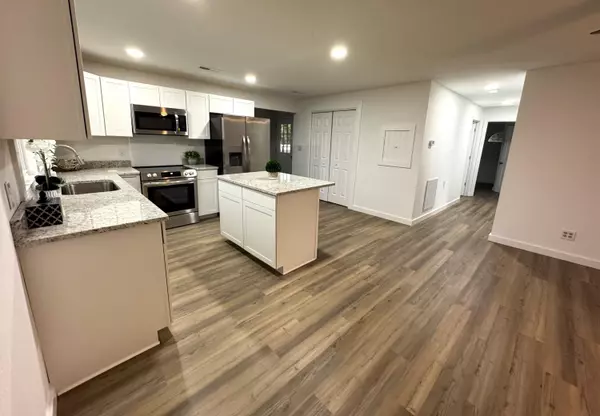 Knoxville, TN 37914,4729 Strawberry Plains PIKE