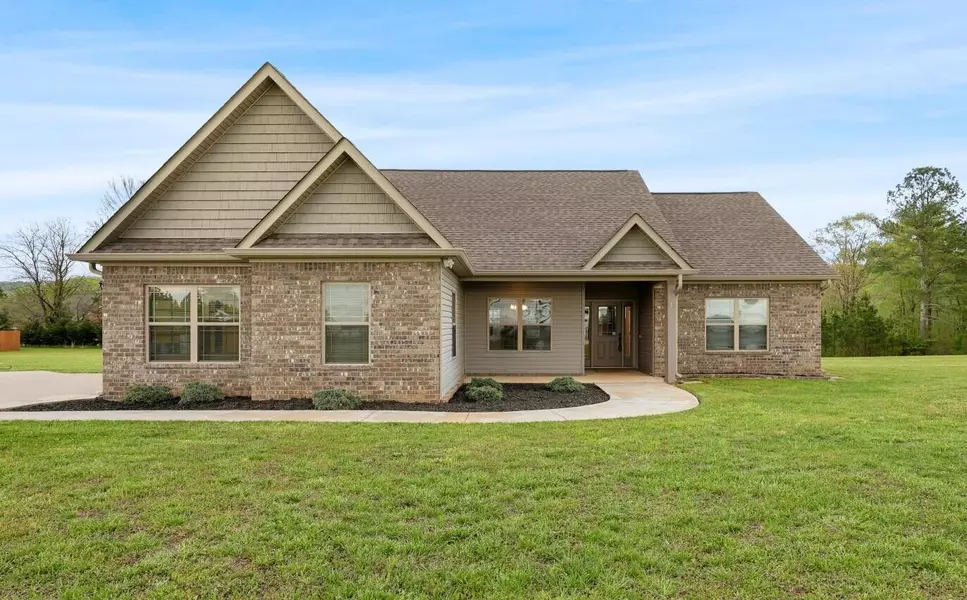 134 Farm View CIR, Rock Spring, GA 30739