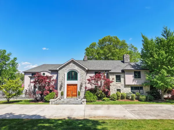 Chattanooga, TN 37405,1511 Carroll LN