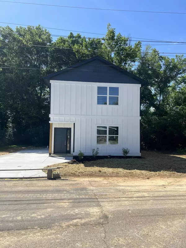 Chattanooga, TN 37406,2713 Orchard Knob AVE