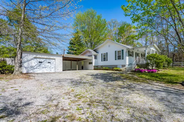 Signal Mountain, TN 37377,815 Bell AVE