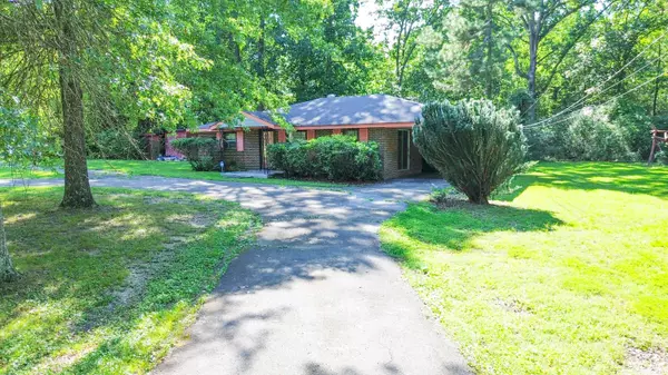 Ooltewah, TN 37363,8014 Bork Memorial DR