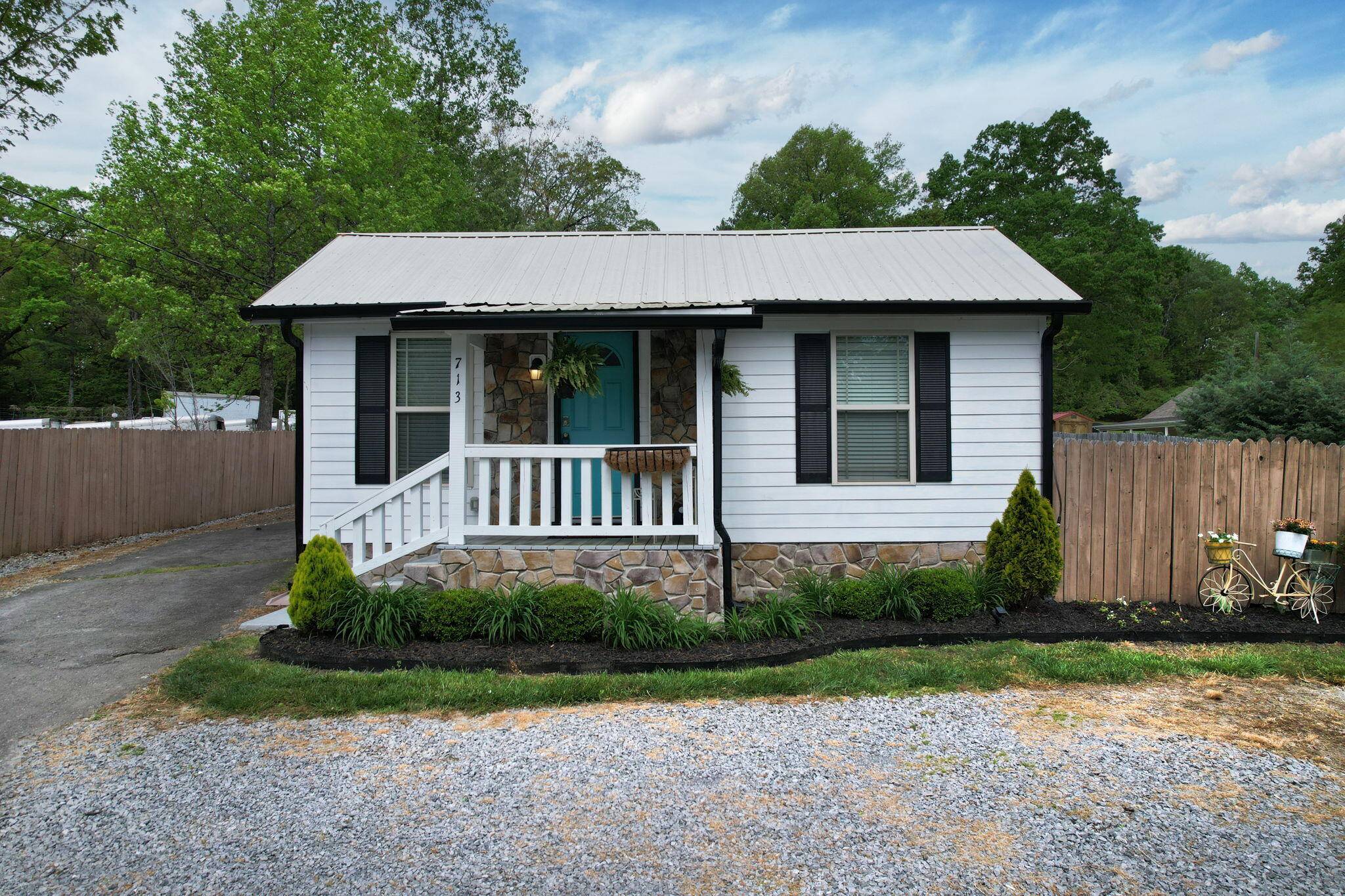 Cleveland, TN 37323,713 Minnis RD