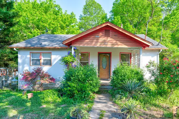 422 Hogan RD, Rossville, GA 30741