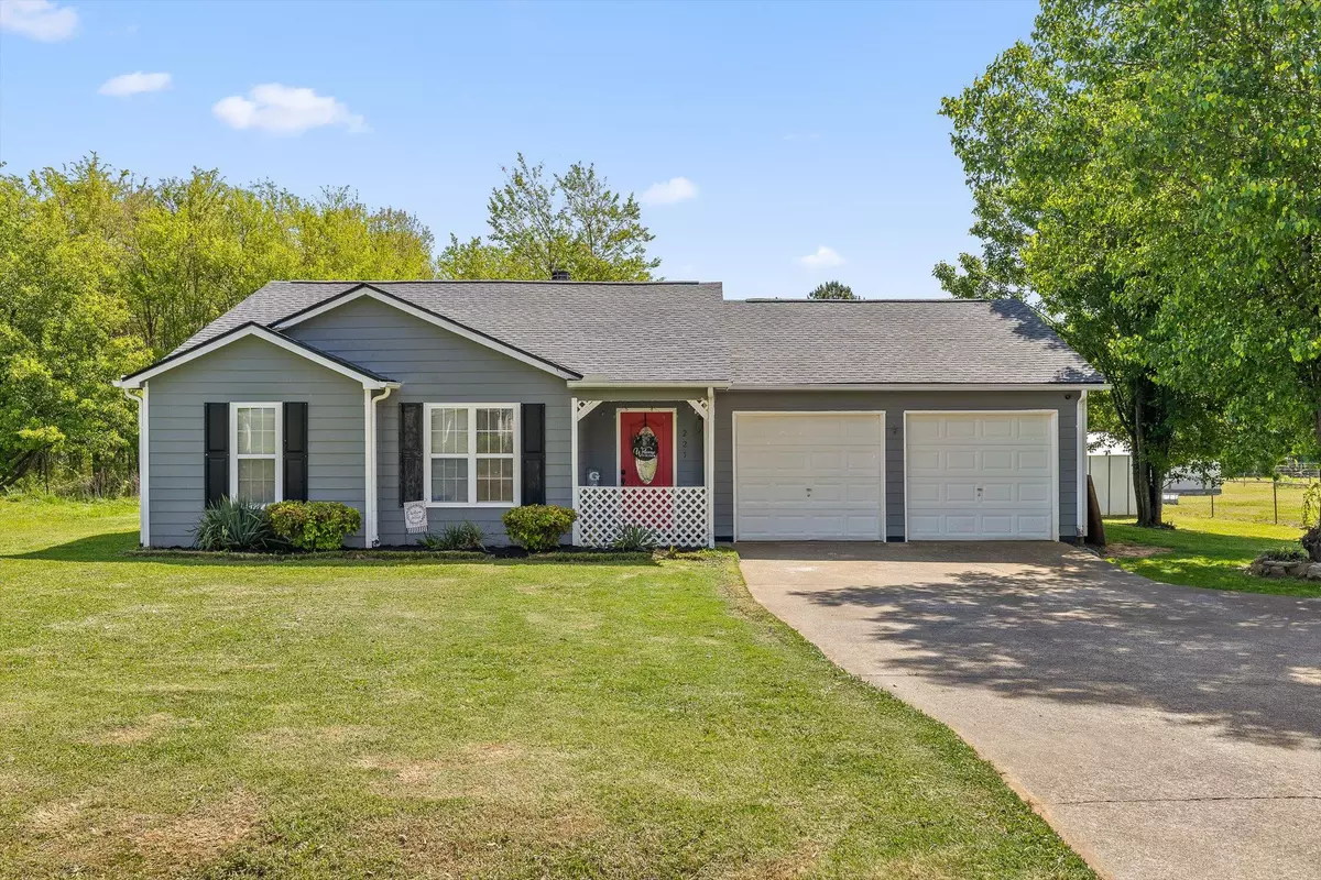 Chatsworth, GA 30705,225 Shawn LN