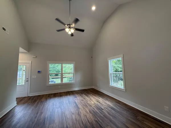 Chattanooga, TN 37410,4212 Cain AVE