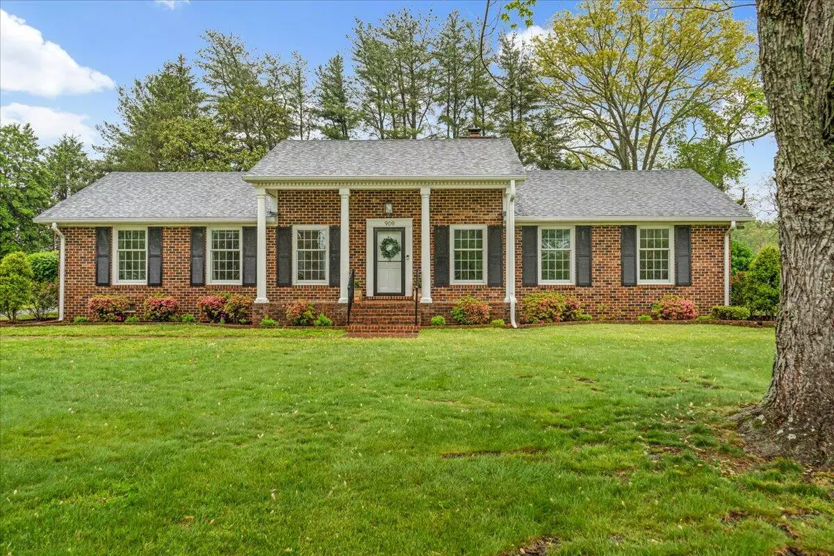 Manchester, TN 37355,909 Mayfield ST