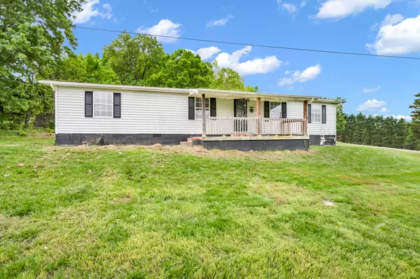 85 Winston LN, Ringgold, GA 30736