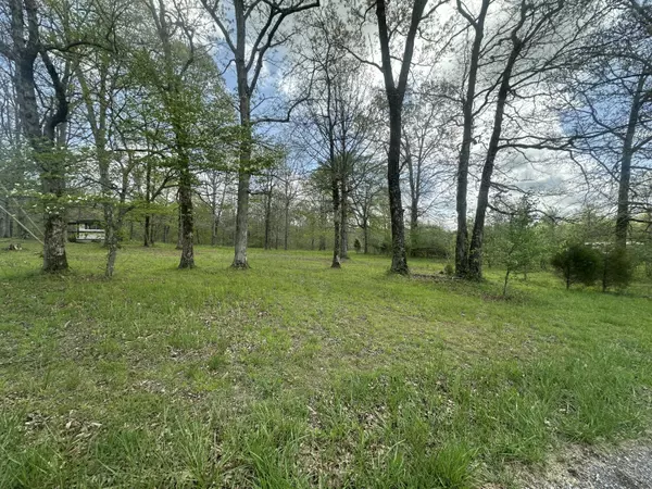 155 Hen House RD, Sequatchie, TN 37374