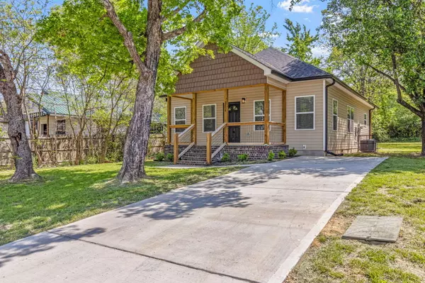 2208 Taylor ST, Chattanooga, TN 37406