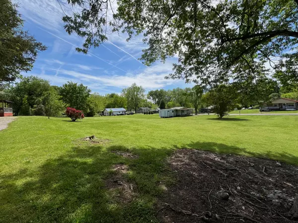 Etowah, TN 37331,00 County Road 902