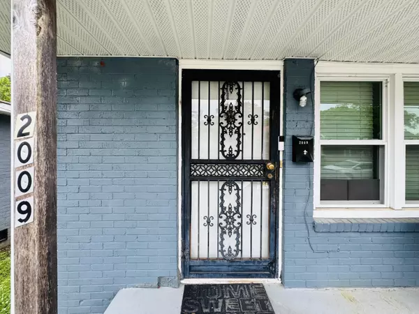 2009 Blackford ST, Chattanooga, TN 37404