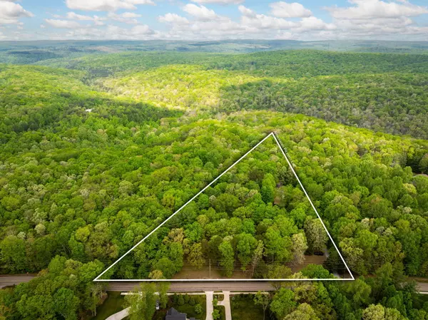 Signal Mountain, TN 37377,4535 Shackleford Ridge RD