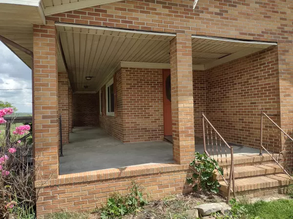 Pikeville, TN 37367,180 Jacks Branch RD