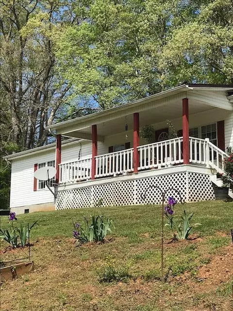 978 County Road 82, Athens, TN 37303