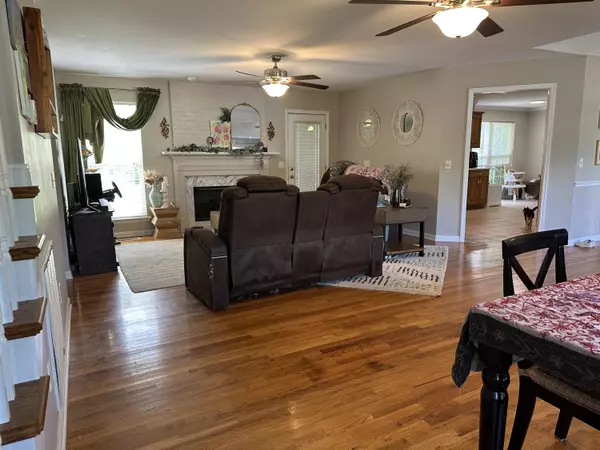 Ooltewah, TN 37363,5744 Sundown CT