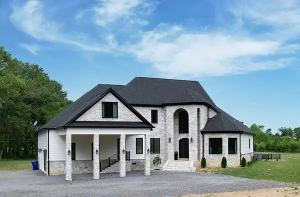 1530 Strawhill RD, Cleveland, TN 37323