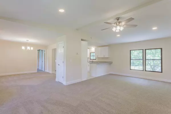 Chickamauga, GA 30707,229 General Thomas ST