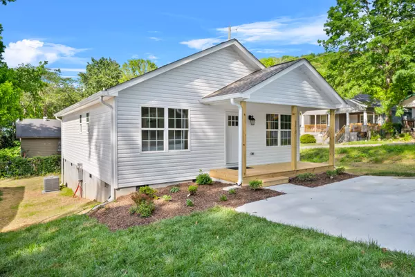 Chattanooga, TN 37406,2215 Searle ST