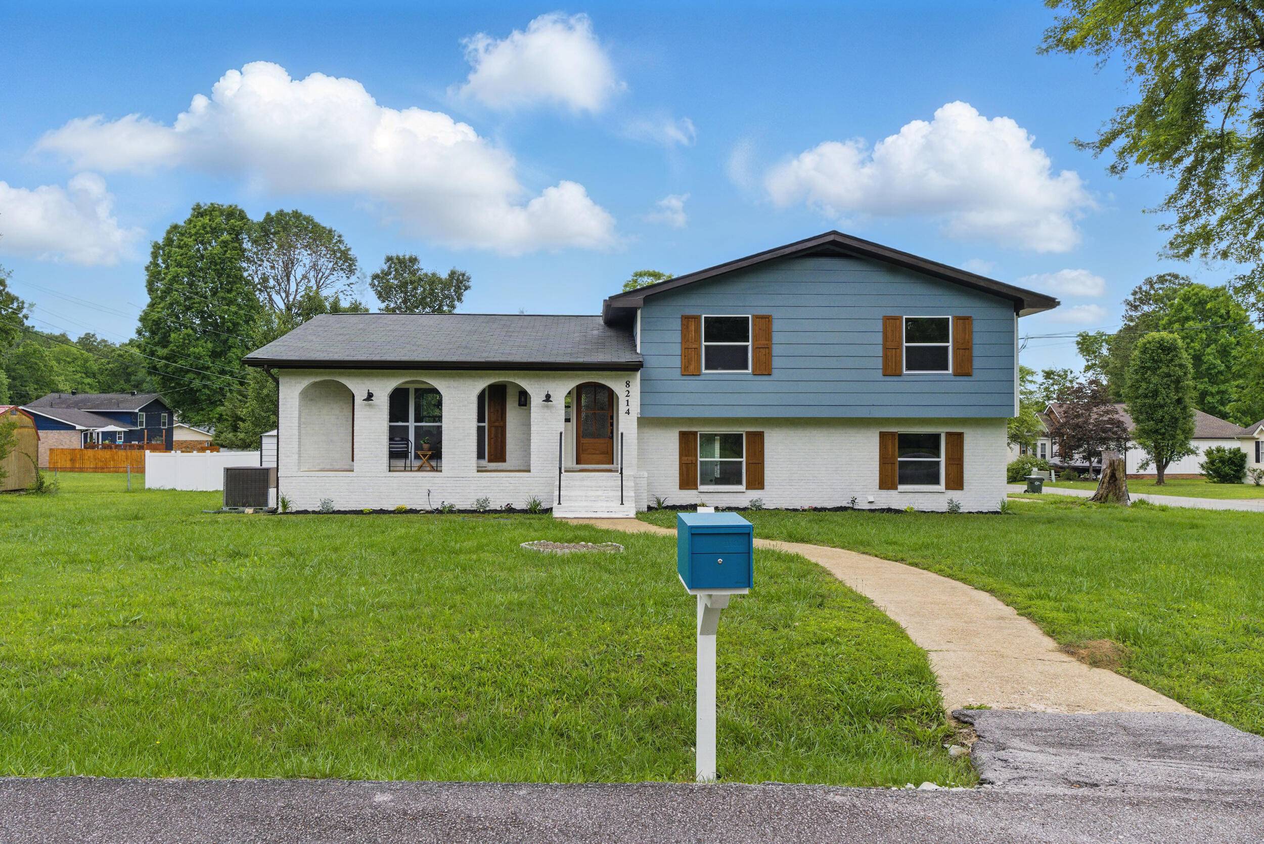 Hixson, TN 37343,8214 Oxford DR