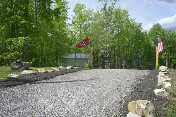 South Pittsburg, TN 37380,9998 Pittsburg Mountain RD