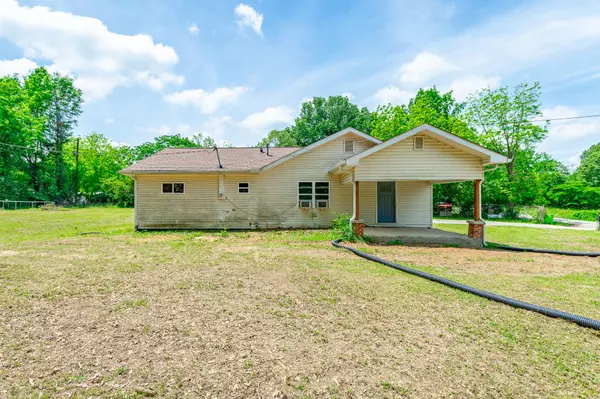 2326 Epperson DR, Dalton, GA 30721