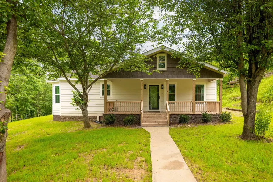 6744 Creek RD, Wildwood, GA 30757