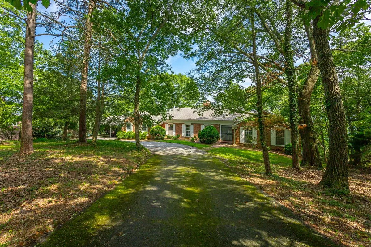Lookout Mountain, GA 30750,1613 Fairy Dell TRL