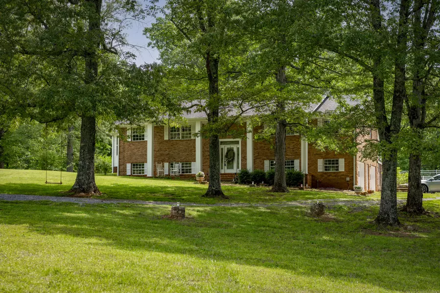 1395 Jones Crossing RD, Whitwell, TN 37397