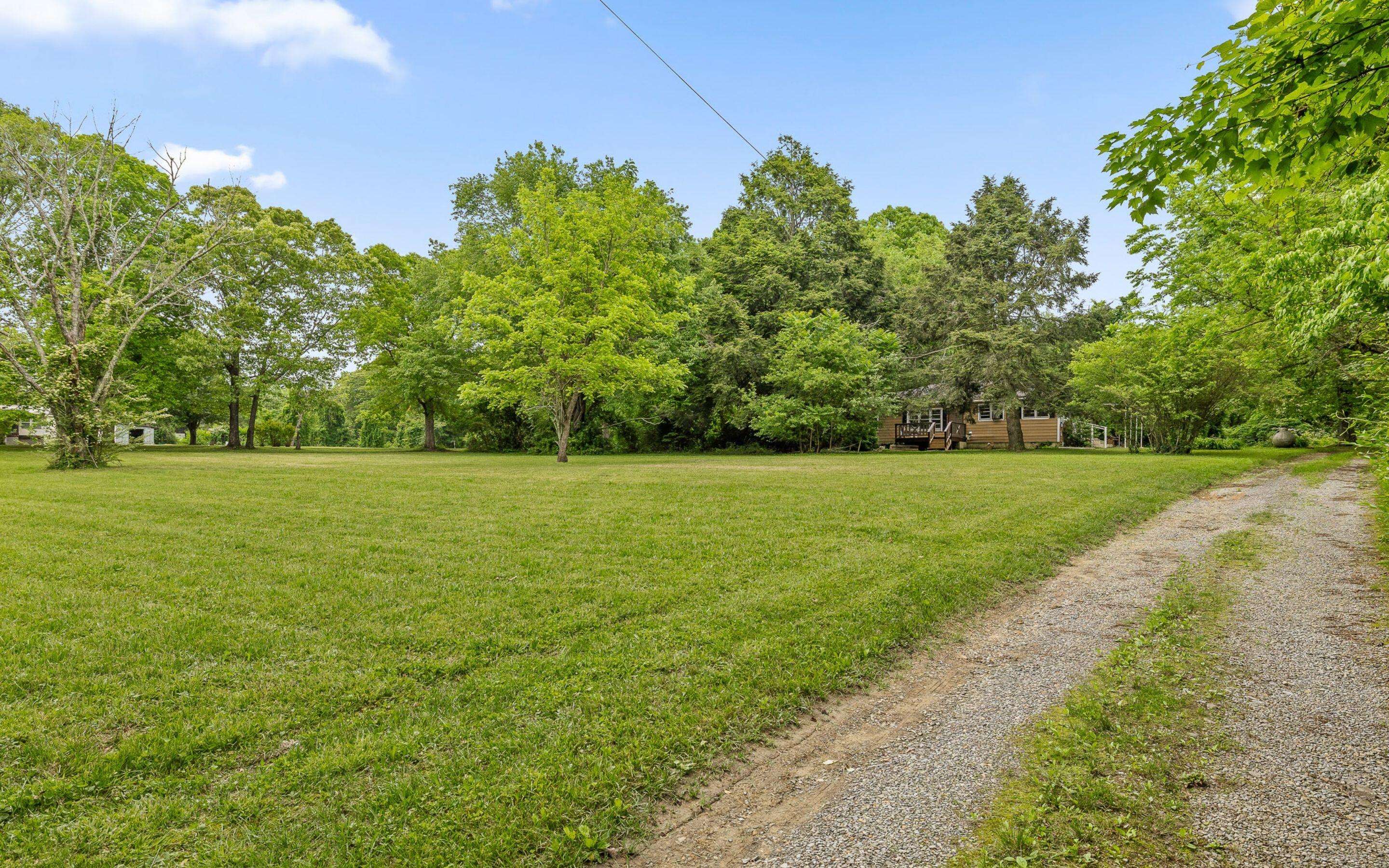 Signal Mountain, TN 37377