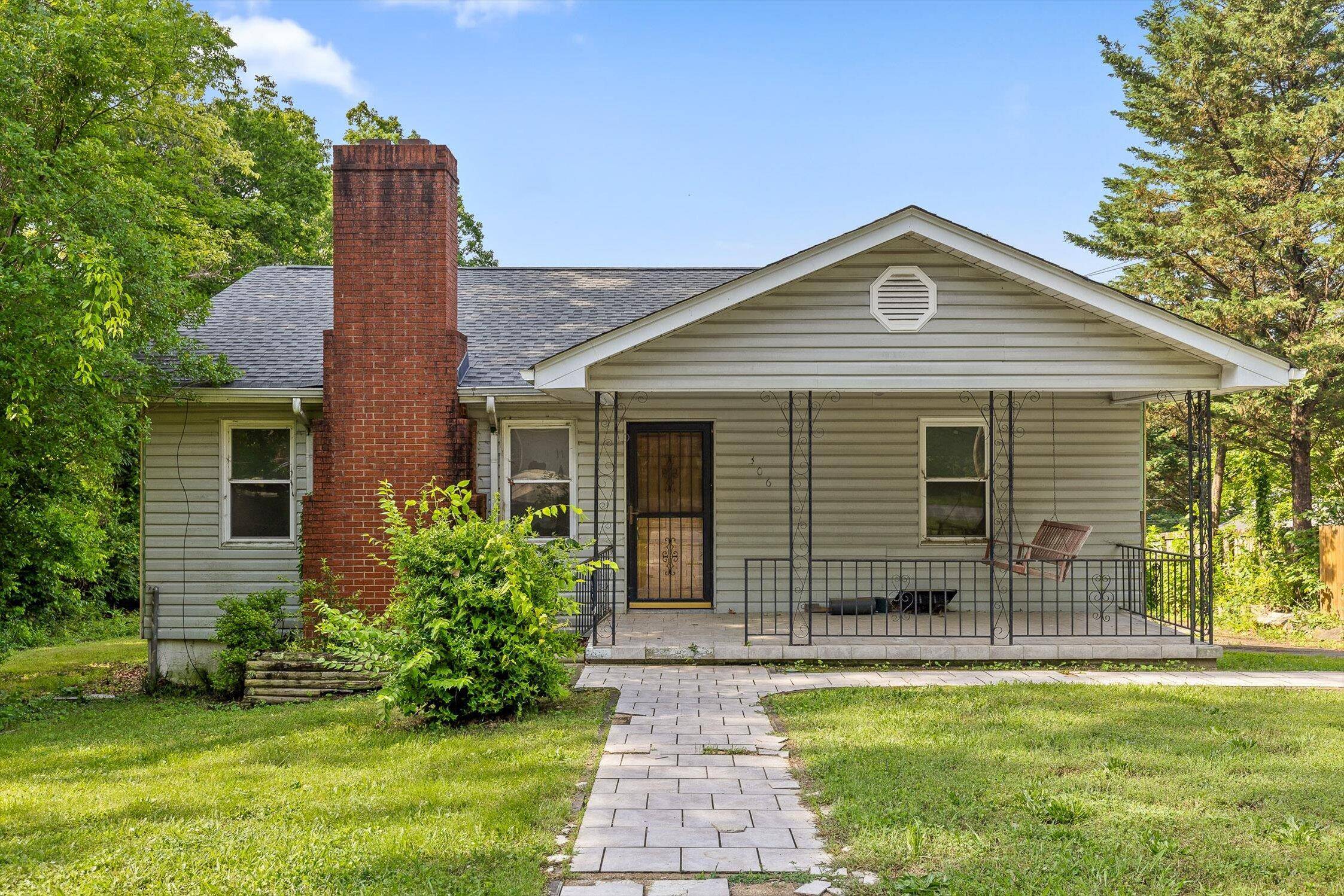 306 Pine Ridge RD, Chattanooga, TN 37405